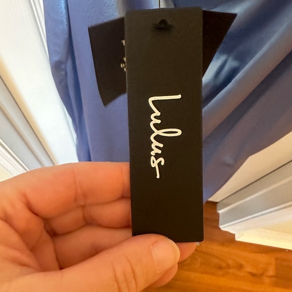 Lulus Beautiful satin blue floor length gown size XL - Picture 4 of 6